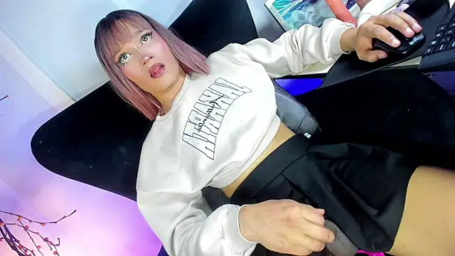 MargaretQualley webkamerás műsora