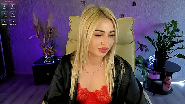 NikkiiStill Chat XXX live
