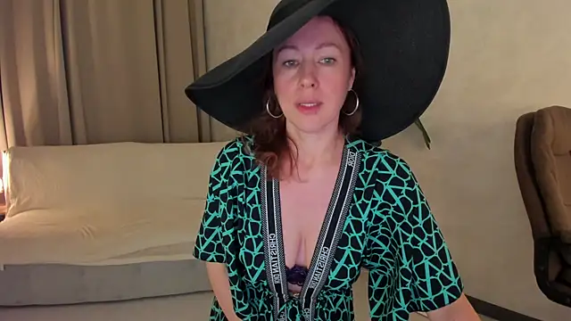 Chat +18 de LeticiaRomano ao vivo