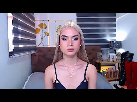 دردشة JuicyCockThea الجنسية المباشرة