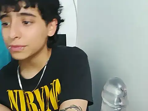 LatinHeatX22 Webcam-Show