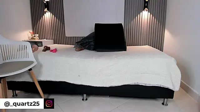 Zafiiraa's Live XXX Chat