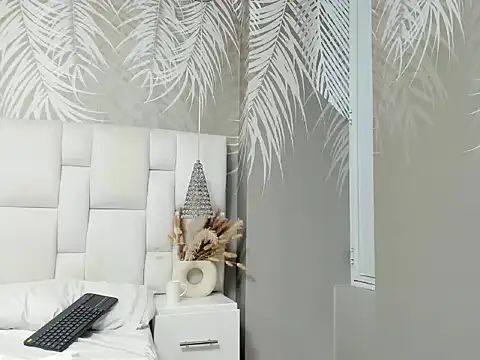 your_sissytrans webcam show