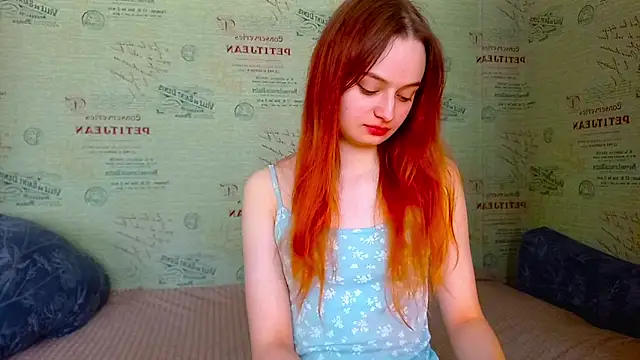 emi_less' Live XXX Chat