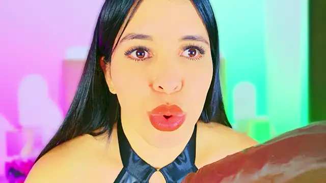 CharlootteEvans Chat XXX live