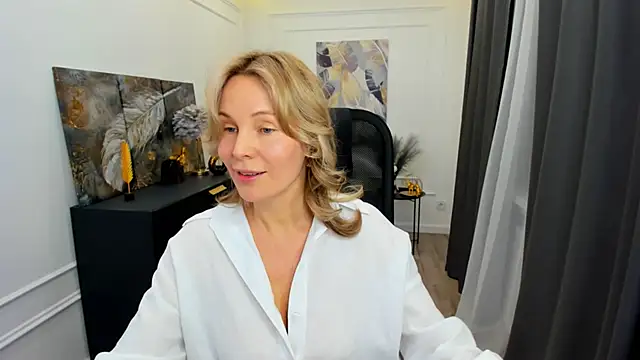 Chat XXX ao vivo de Sinty_Devis