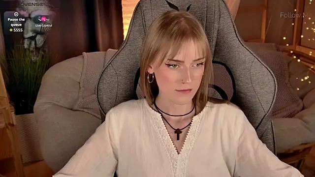 KiraMontoya's Live XXX Chat