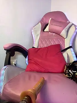Kyliegolden live XXX chat