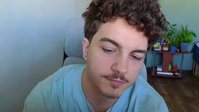 Remy_Miles Pertunjukan Webcam