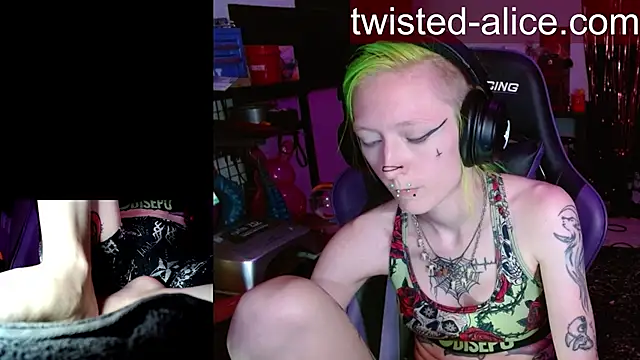 Chatroom XXX en direct de Twisted_Alice