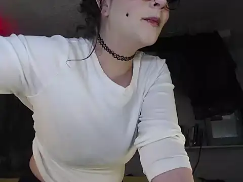 MaxiMillz's Live XXX Chat