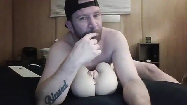 Handsome_HammerCock webkamerás műsora