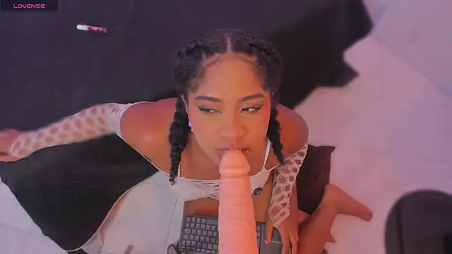 دردشة camilafoox7 الجنسية المباشرة