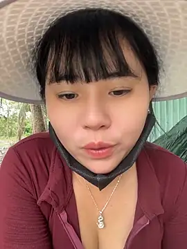 fishinggirl2k Adlı Modelin Canlı XXX Sohbeti