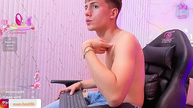 EVAN_TAY Webcam-Show
