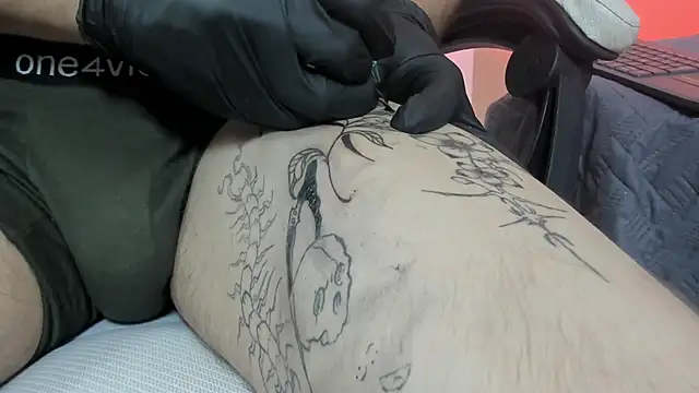 XXX chat uživo modela eren_jeager