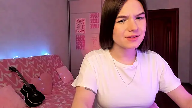 luna_lust_212 élő XXX-chatje