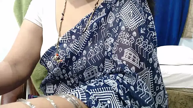 sunitha-3 élő XXX-chatje