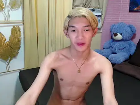 urasian_john18 Pertunjukan Webcam