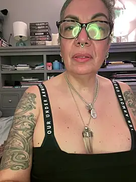 dieseldame1313's Live XXX Chat