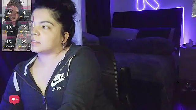 kimmiakiss22 live XXX chat