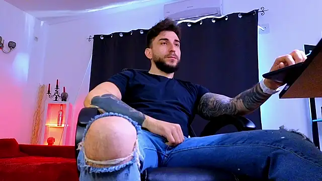 MightyAaron66 Chat XXX live