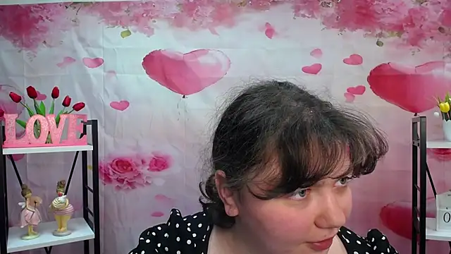 Chat +18 de NeonilaLisova ao vivo