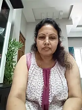 Chat +18 de MERY_ZINTA ao vivo