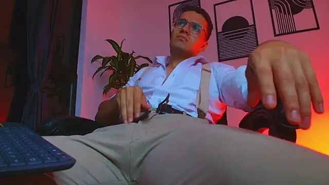 ALPHA_DOMINUS_ Live XXX Chat