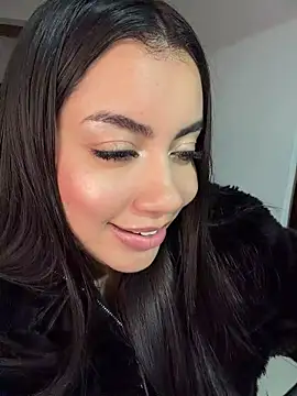 ImjustMia's Live XXX Chat