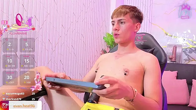 EVAN_TAY's Live XXX Chat