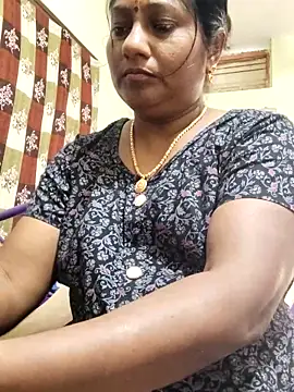Chat +18 de yamini1431 ao vivo
