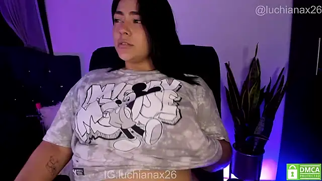Chat XXX en directo de lucy26_