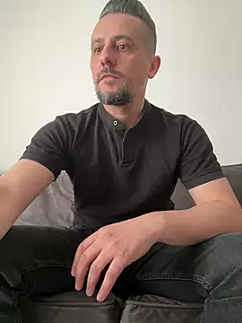 InsaneMattt Adlı Modelin Canlı XXX Sohbeti