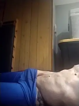 AceticPinscher Show Webcam