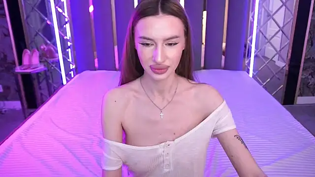 Snow_WhiteeeX élő XXX-chatje