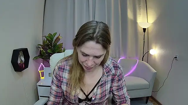 Živý XXX chat TessaDaybreak