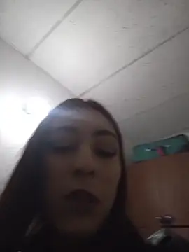 Jennyvignaduzzo Chat XXX in diretta