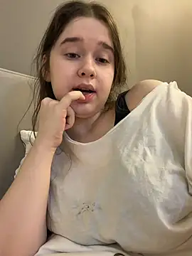 HornyGirlH's Webcam Show