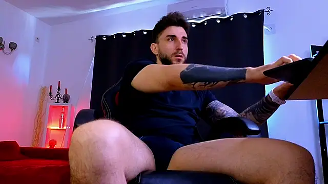 MightyAaron66 Webcam show