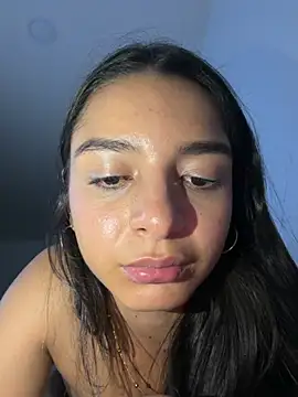 violeta365 élő XXX-chatje