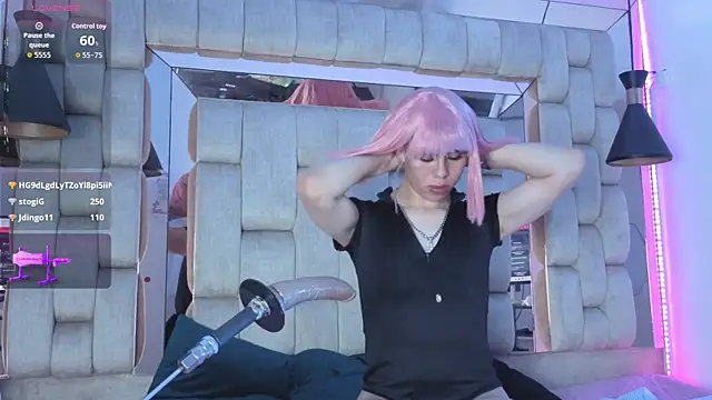 Abby_Queen69 网络视讯表演