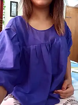 Tanha18 Adlı Modelin Canlı XXX Sohbeti