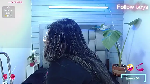 evelin_zaens élő XXX-chatje