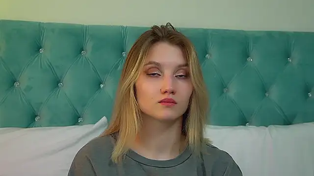 StacyEvances' Live XXX Chat