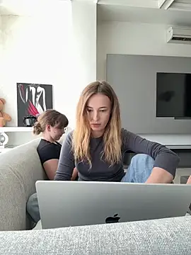 Nura_n_Sarahn Live XXX chat
