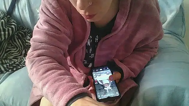 hairygirl80 现场XXX聊天