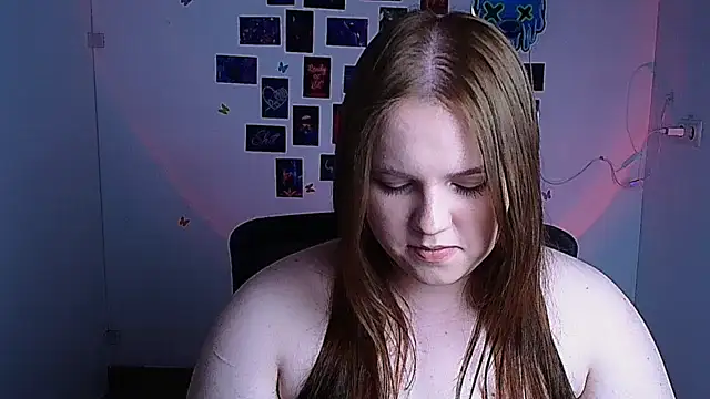 Kitty_Mia_Kitty Adlı Modelin Canlı XXX Sohbeti