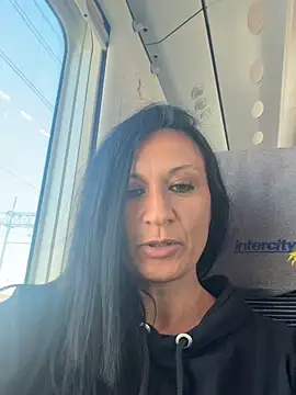 Luna-77 Webcam show