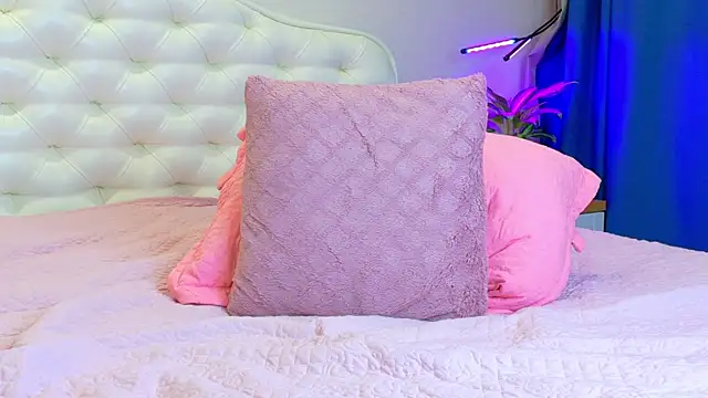 LadySweetWife 라이브 XXX 채  팅